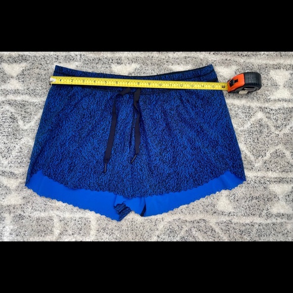 Lululemon Shorts - Picture 6 of 6